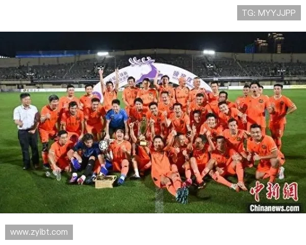 香港足球明星队挑战浙江球队展现足球魅力与激情的盛宴 香港足球明星队挑战浙江球队展现足球魅力与激情的盛宴