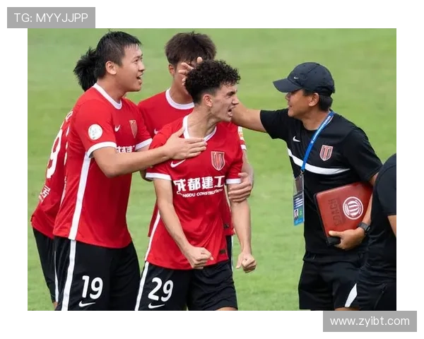 成都与武汉足球队的耐力较量赛后分析与总结 成都与武汉足球队的耐力较量赛后分析与总结