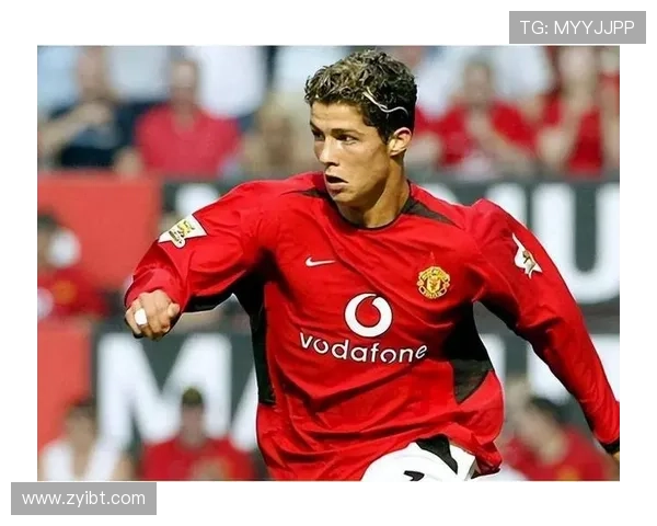 绘制足球巨星C罗的精彩瞬间与传奇生涯